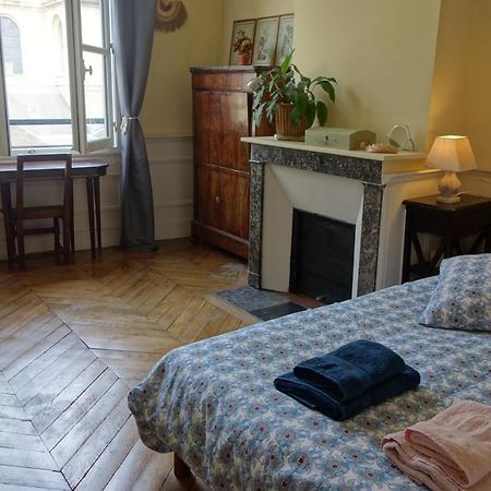 Paris-Sur-Seine-Chez-Carolineアパートメント エクステリア 写真